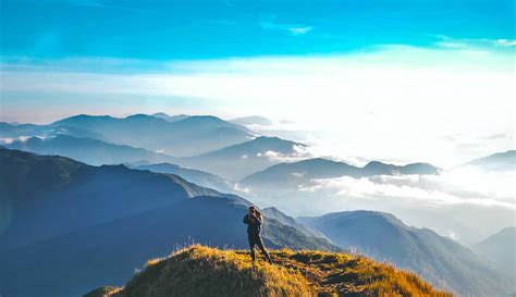 무등산 등산코스: 산과 바다의 이상한 조화